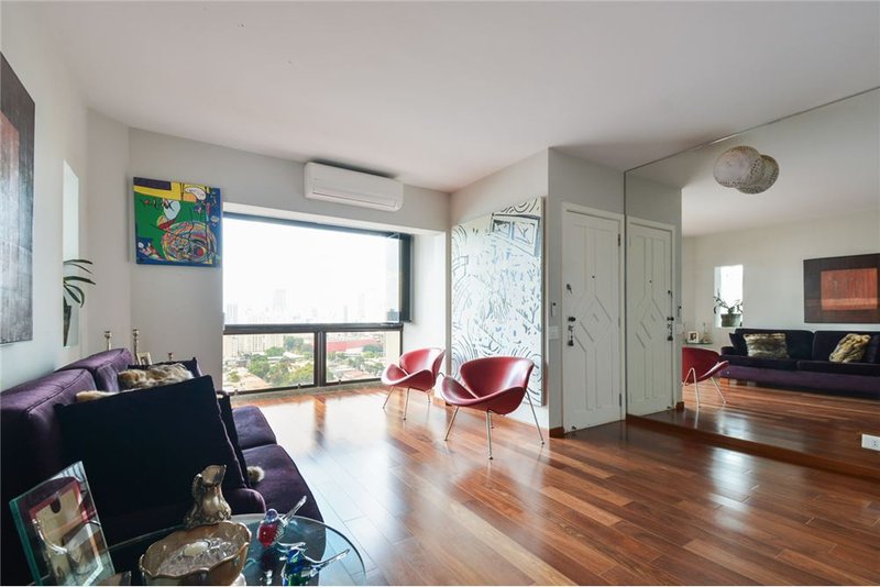 Apartamento na Vila Olimpia com 2 suítes 151m² Comendador miguel Calfat São Paulo - 