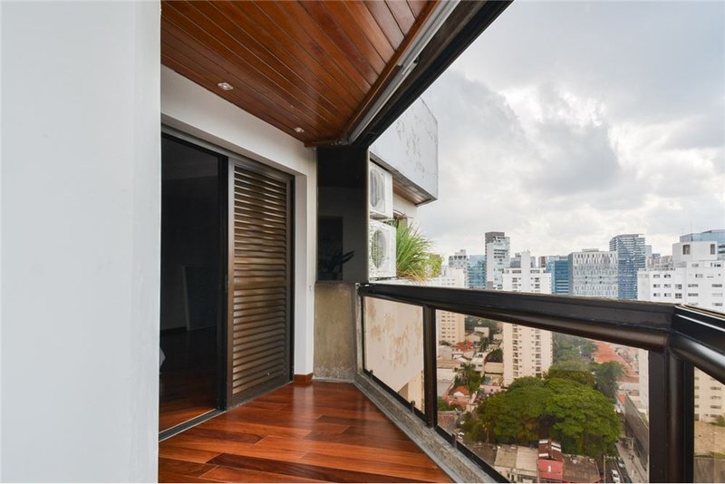 Apartamento na Vila Olimpia com 2 suítes 151m² Comendador miguel Calfat São Paulo - 
