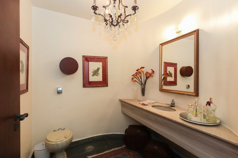 VENDA LINDA CASA – ALTO DA BOA VISTA – RUA SEM SAÍDA - Praça Antônio Guariglia Rua Alberto Hodge São Paulo - 