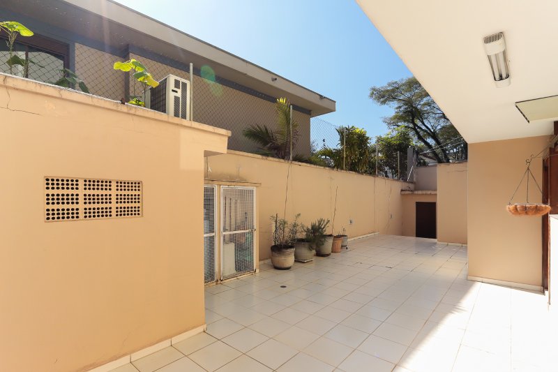 VENDA LINDA CASA – ALTO DA BOA VISTA – RUA SEM SAÍDA - Praça Antônio Guariglia Rua Alberto Hodge São Paulo - 