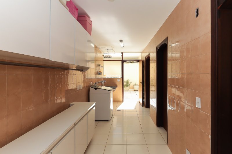 VENDA LINDA CASA – ALTO DA BOA VISTA – RUA SEM SAÍDA - Praça Antônio Guariglia Rua Alberto Hodge São Paulo - 