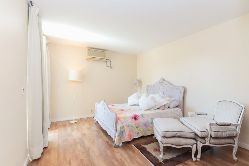 VENDA LINDA CASA – ALTO DA BOA VISTA – RUA SEM SAÍDA - Praça Antônio Guariglia Rua Alberto Hodge São Paulo - 