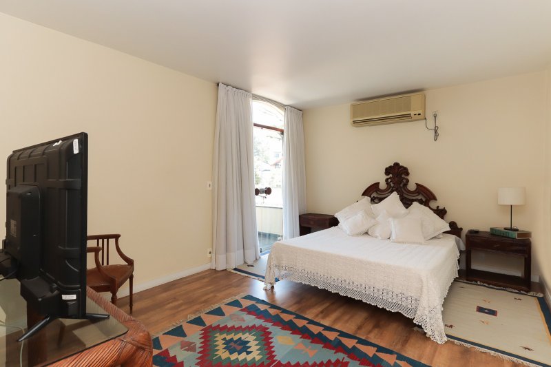 VENDA LINDA CASA – ALTO DA BOA VISTA – RUA SEM SAÍDA - Praça Antônio Guariglia Rua Alberto Hodge São Paulo - 