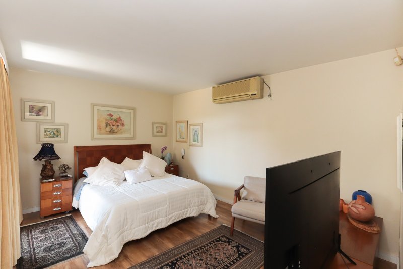 VENDA LINDA CASA – ALTO DA BOA VISTA – RUA SEM SAÍDA - Praça Antônio Guariglia Rua Alberto Hodge São Paulo - 