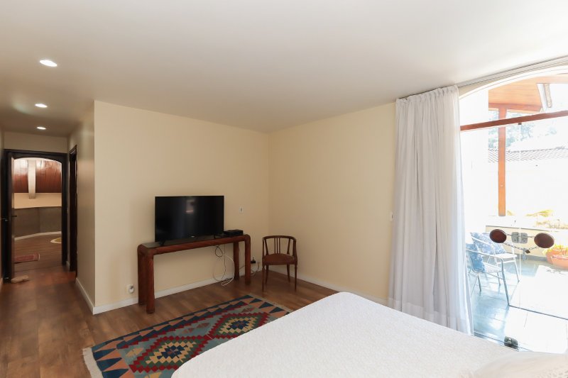 VENDA LINDA CASA – ALTO DA BOA VISTA – RUA SEM SAÍDA - Praça Antônio Guariglia Rua Alberto Hodge São Paulo - 