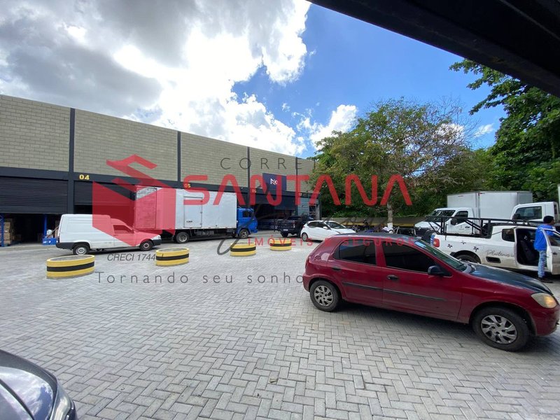 Galpão com mezanino em Lauro de Freitas  (INDISPONÍVEL) Rua Itajú do Colônia Lauro de Freitas - 