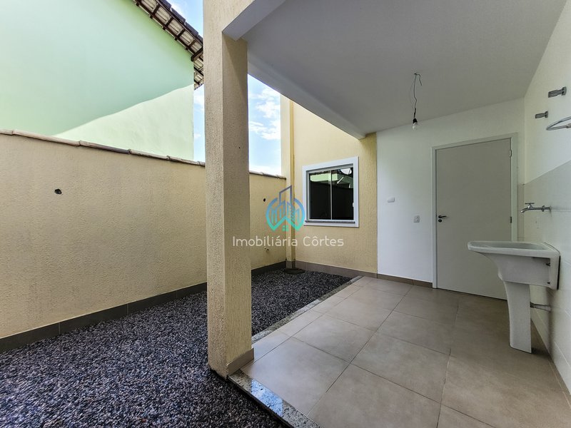 Casa em condominío, 3 quartos à venda com 110m², por R$ 450.000,00, Cotia - Guapimirim/RJ Rua Romã Guapimirim - 