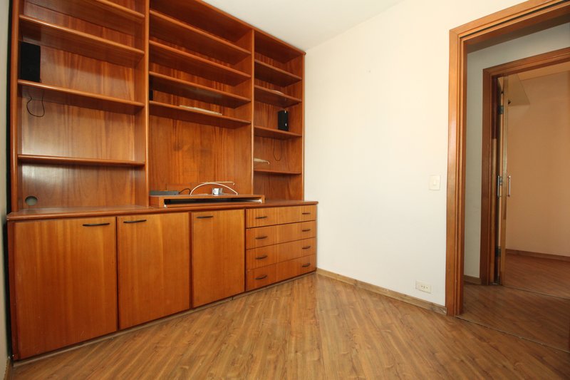 Apartamento à venda com 74m², 3 dormitórios, 02 banheiros e 01 vaga de garagem Rua Vergueiro São Paulo - 