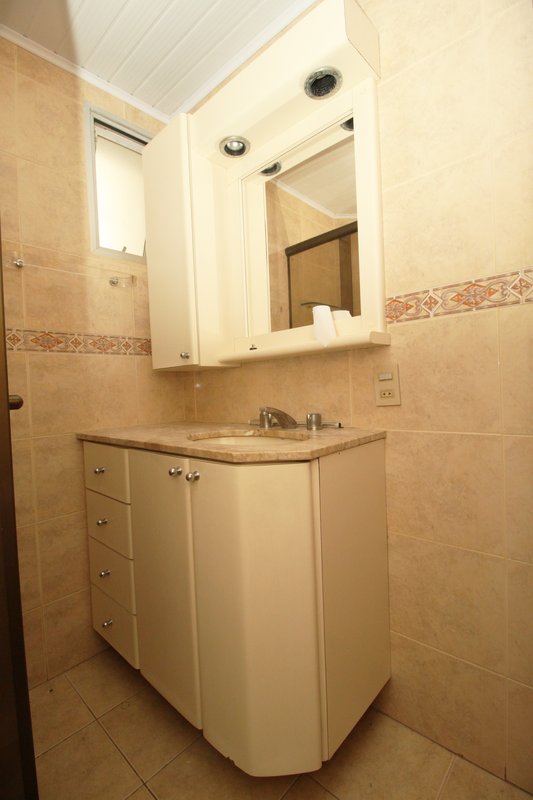 Apartamento à venda com 74m², 3 dormitórios, 02 banheiros e 01 vaga de garagem Rua Vergueiro São Paulo - 