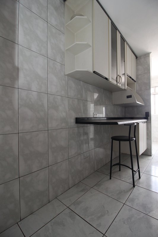 Apartamento à venda com 74m², 3 dormitórios, 02 banheiros e 01 vaga de garagem Rua Vergueiro São Paulo - 