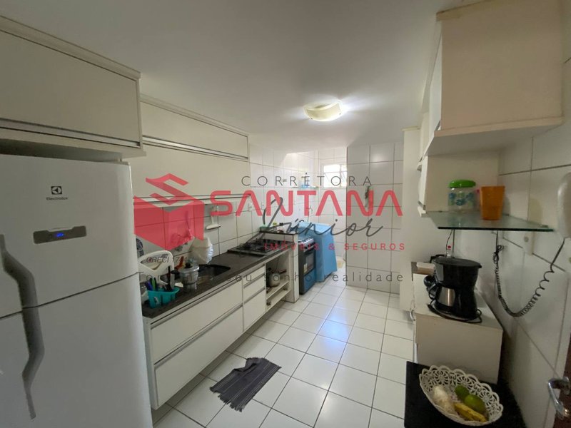 Apartamento 2/4 sendo 1 suite em Buraquinho  (INDISPONÍVEL) Rua Marta Maria de Jesus Lauro de Freitas - 
