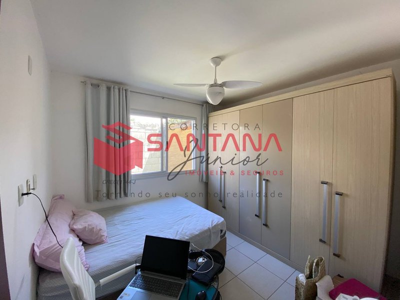 Apartamento 2/4 sendo 1 suite em Buraquinho  (INDISPONÍVEL) Rua Marta Maria de Jesus Lauro de Freitas - 