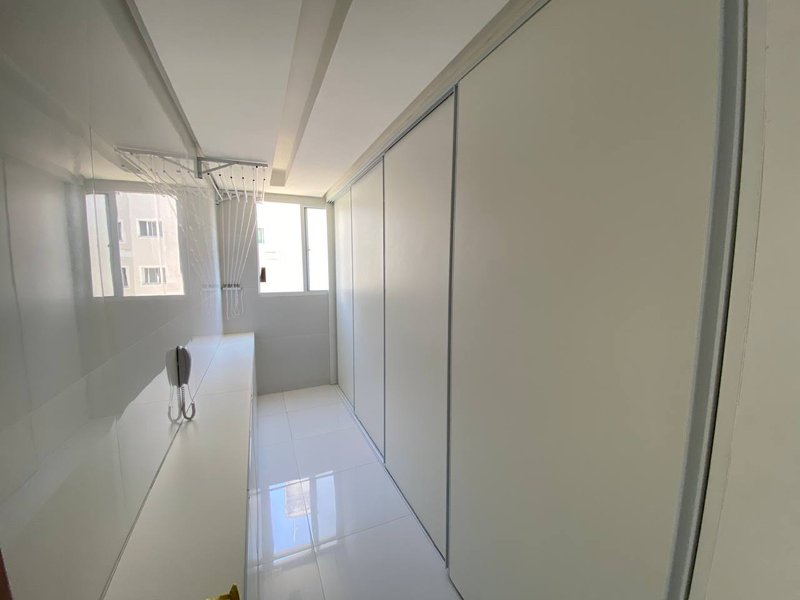 Apartamento 2/4, Buraquinho, lauro de Freitas (INDISPONÍVEL) Rua Ministro Antônio Carlos Magalhães Lauro de Freitas - 
