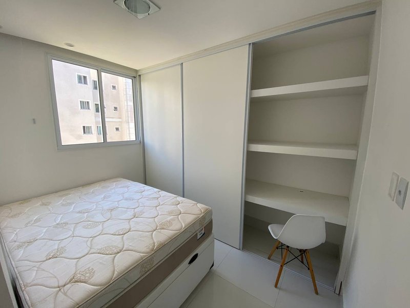 Apartamento 2/4, Buraquinho, lauro de Freitas (INDISPONÍVEL) Rua Ministro Antônio Carlos Magalhães Lauro de Freitas - 