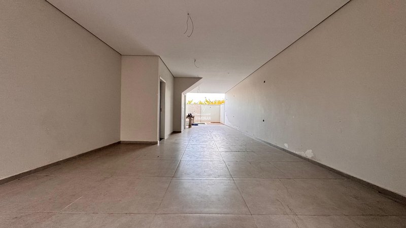 Sobrado 3 su&iacute;tes + &aacute;rea gourmet com piscina + 6 vagas de garagem  Guarulhos - 