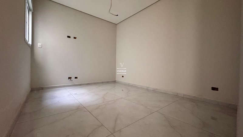 Sobrado 3 su&iacute;tes + &aacute;rea gourmet com piscina + 6 vagas de garagem  Guarulhos - 