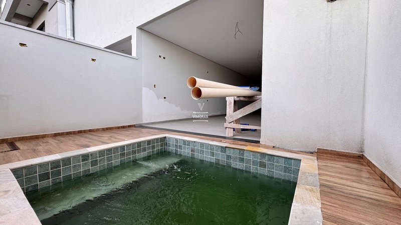 Sobrado 3 su&iacute;tes + &aacute;rea gourmet com piscina + 6 vagas de garagem  Guarulhos - 