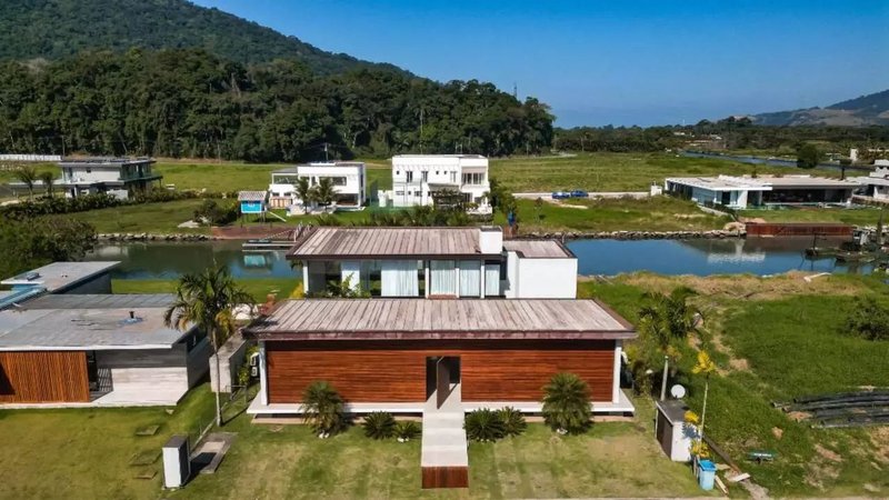 Casa com 5 quartos, 480 m², à venda por R$ 6.980.000- Portobello - Mangaratiba CONDOMÍNIO PORTOBELLO Mangaratiba - 