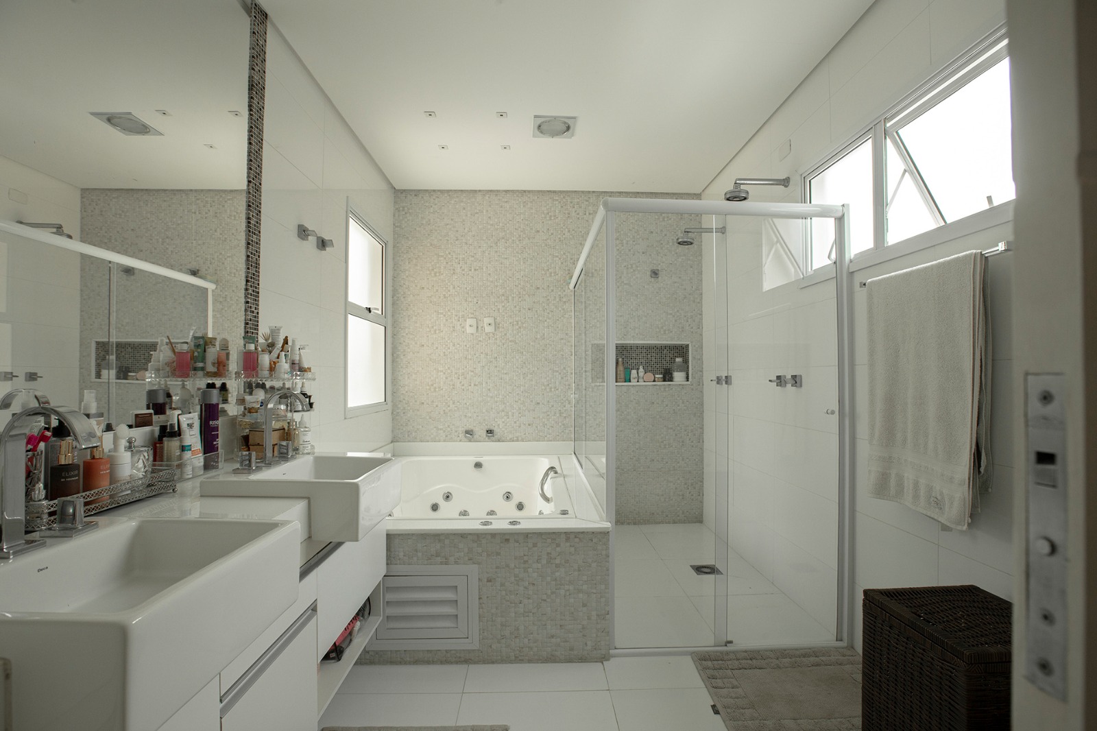 Casa com 3 dormit&oacute;rios &agrave; venda, 321m&sup2; -Condom&iacute;nio Mont Blanc - Sorocaba - SP Rua Antônio Annunciato Sorocaba - 