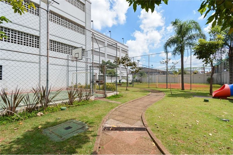 Apartamento no Ipiranga com 68m² Agostinho Gomes São Paulo - 