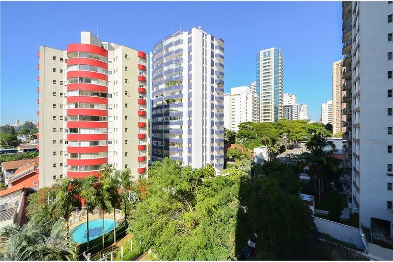 Apartamento com 3 suítes 147m² Barão do Triunfo São Paulo - 