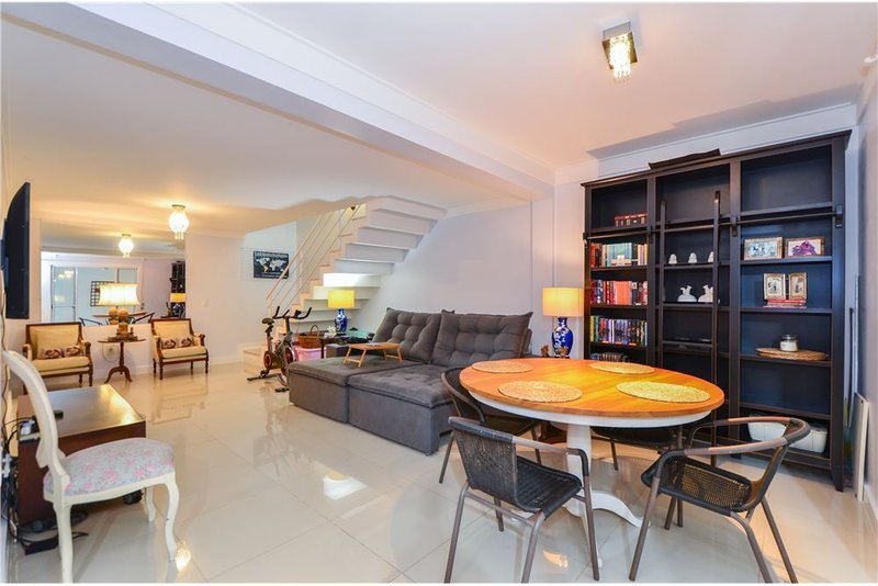 Casa em Condomínio no Brooklin com 4 suítes 271m² Sônia Ribeiro São Paulo - 