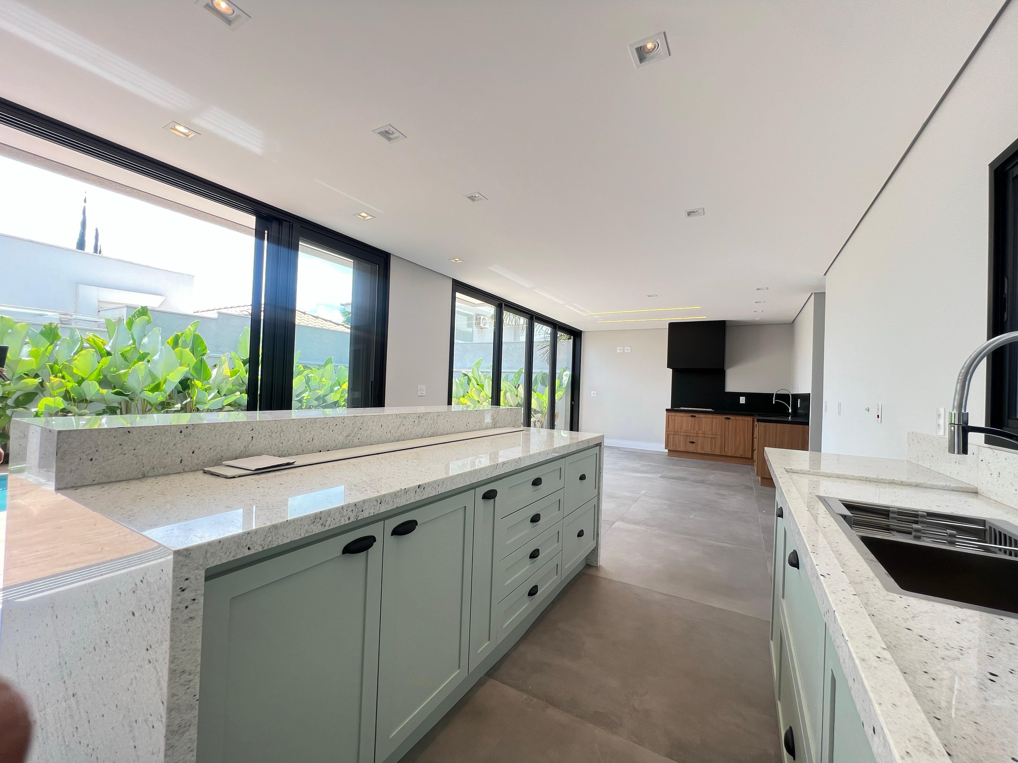 Casa com 4 dormit&oacute;rios &agrave; venda, 350 m&sup2; - Condom&iacute;nio Mont Blanc - Sorocaba - SP Rua Antônio Annunciato Sorocaba - 