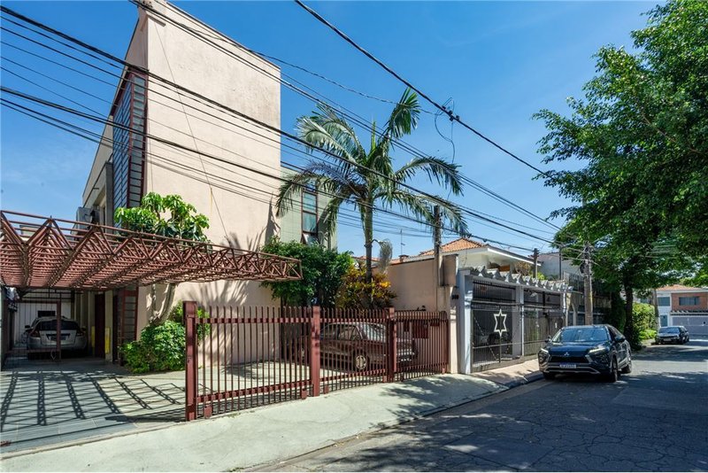 Casa no Brooklin com 5 dormitórios 362m² Catipara São Paulo - 