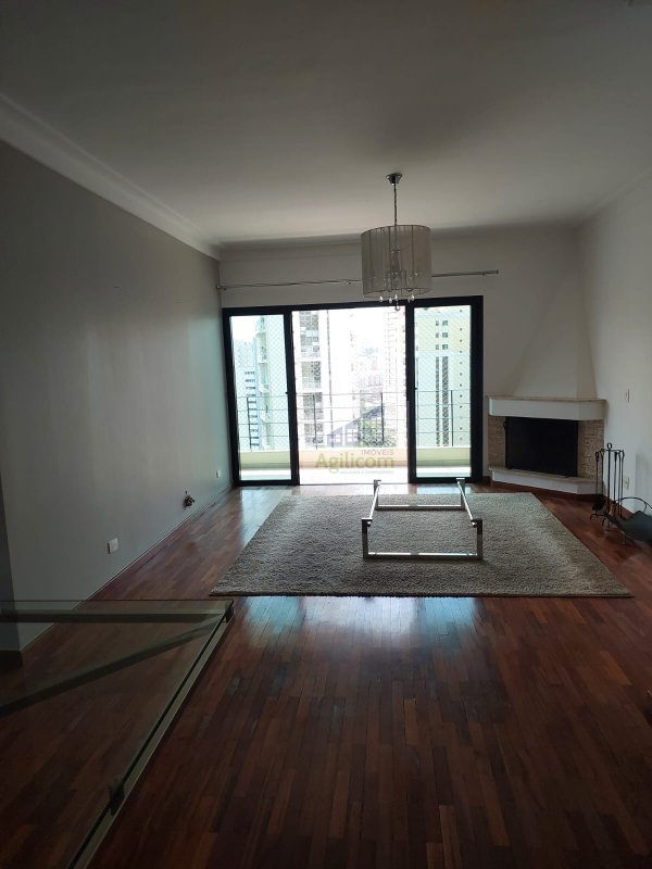 APARTAMENTO À VENDA EM MOEMA COM 3 DORMITÓRIOS Rua Tuim São Paulo - 