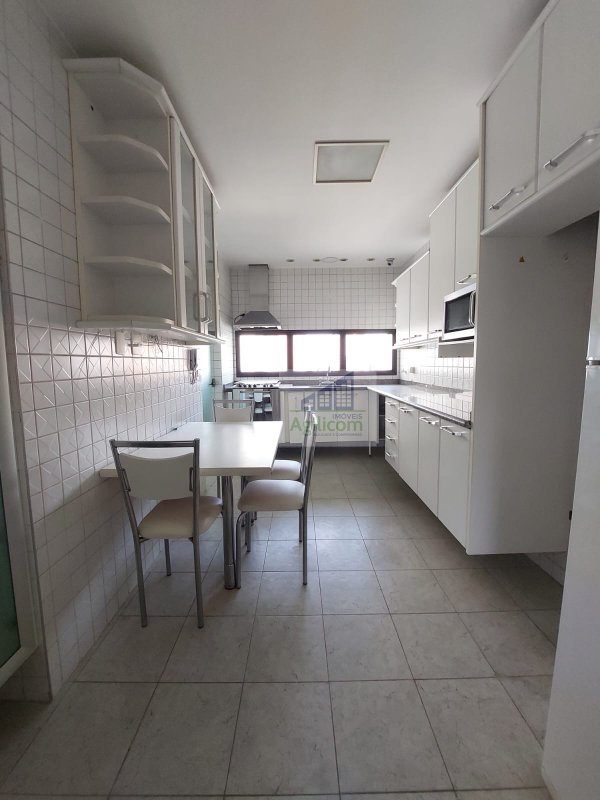 APARTAMENTO À VENDA EM MOEMA COM 3 DORMITÓRIOS Rua Tuim São Paulo - 