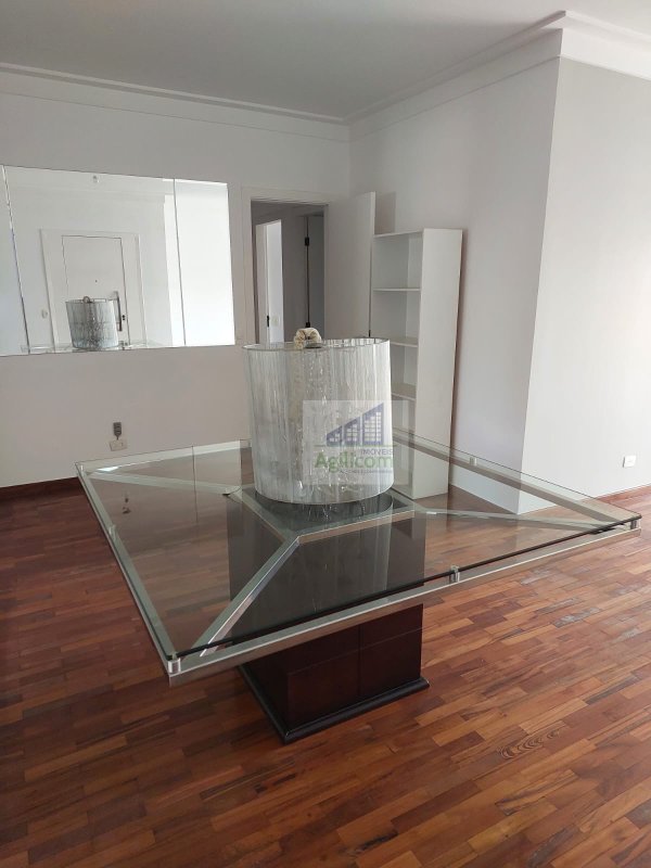 APARTAMENTO À VENDA EM MOEMA COM 3 DORMITÓRIOS Rua Tuim São Paulo - 