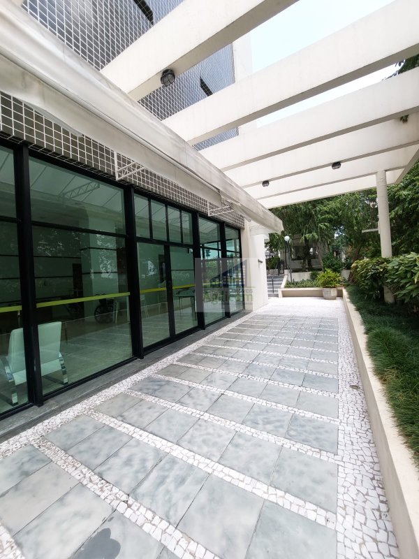 APARTAMENTO À VENDA EM MOEMA COM 3 DORMITÓRIOS Rua Tuim São Paulo - 