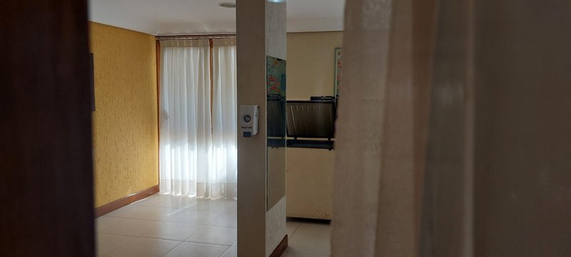 Excelente Apartamento 2 dormitórios 2 banheiros 1 garagem coberta fixa  Porto Alegre - 