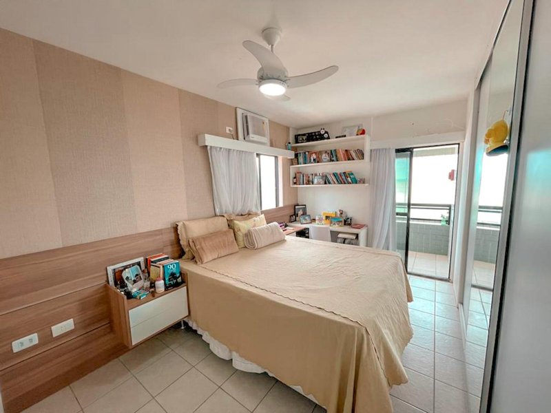 Apartamento à venda com 3 quartos sendo 2 suites com closet, 120m² por R$ 850.000,00 Rua Bernardo Vieira de Melo Jaboatão dos Guararapes - 