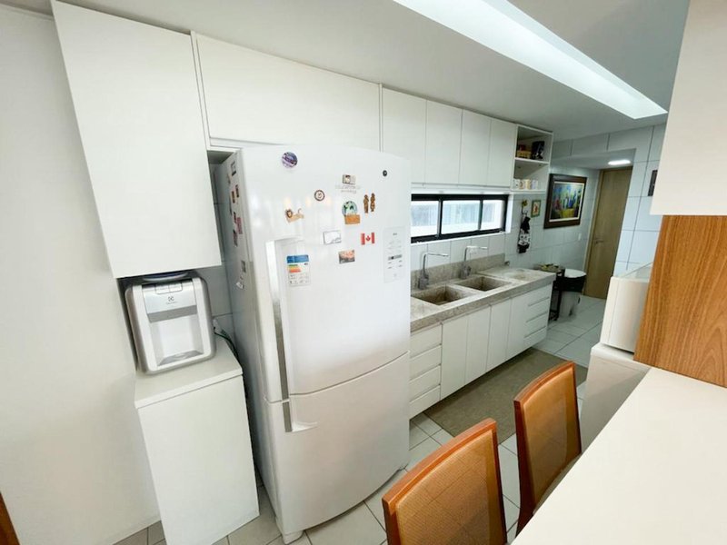 Apartamento à venda com 3 quartos sendo 2 suites com closet, 120m² por R$ 850.000,00 Rua Bernardo Vieira de Melo Jaboatão dos Guararapes - 