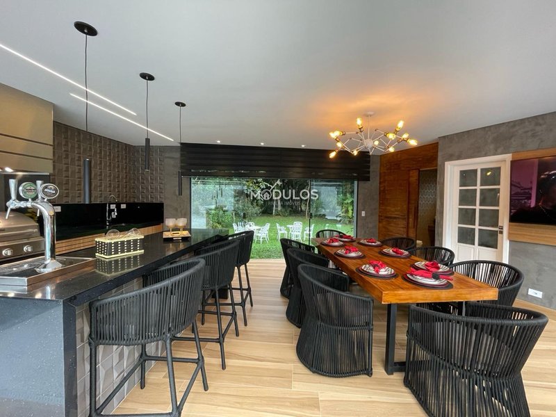 Casa térrea  a poucos passos do mar à venda, 6 dormitórios , 328 m² por R$ 10.900.000 Alameda Açaí Bertioga - 