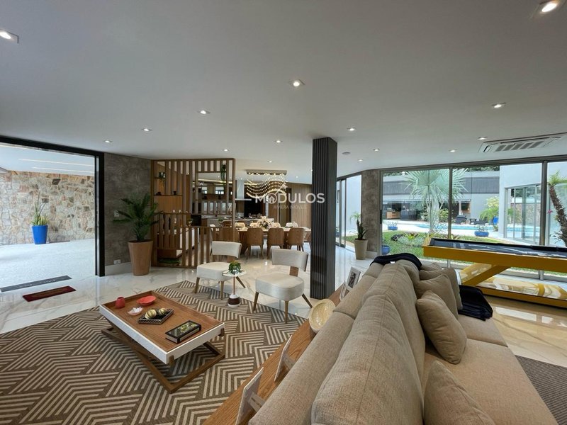 Casa térrea  a poucos passos do mar à venda, 6 dormitórios , 328 m² por R$ 10.900.000 Alameda Açaí Bertioga - 
