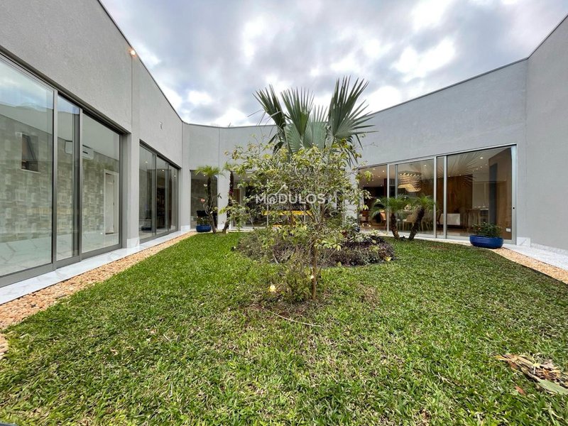 Casa térrea  a poucos passos do mar à venda, 6 dormitórios , 328 m² por R$ 10.900.000 Alameda Açaí Bertioga - 