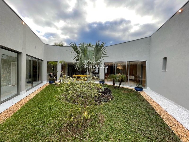 Casa térrea  a poucos passos do mar à venda, 6 dormitórios , 328 m² por R$ 10.900.000 Alameda Açaí Bertioga - 