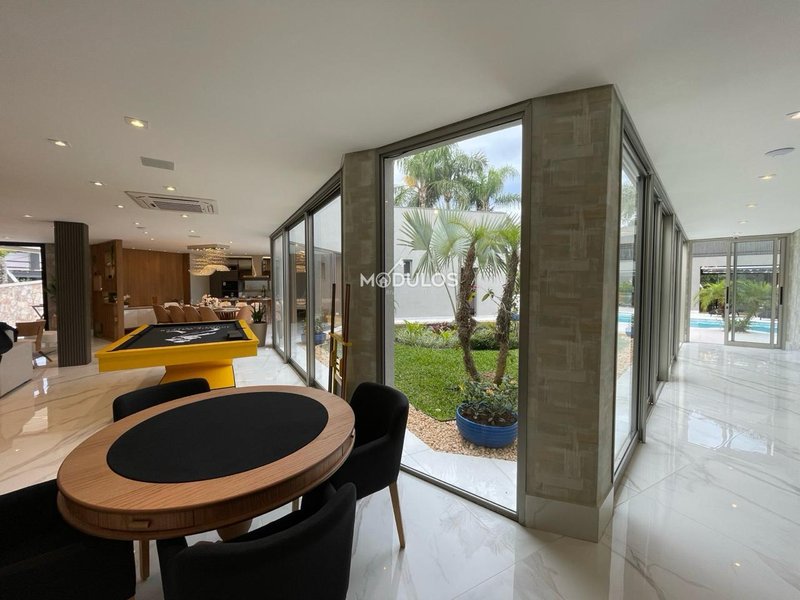 Casa térrea  a poucos passos do mar à venda, 6 dormitórios , 328 m² por R$ 10.900.000 Alameda Açaí Bertioga - 