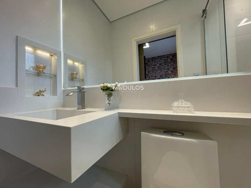 Casa térrea  a poucos passos do mar à venda, 6 dormitórios , 328 m² por R$ 10.900.000 Alameda Açaí Bertioga - 