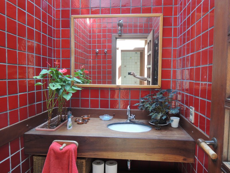 Em Alphaville, Casa Residencial 3,  um jardim no paraíso Alameda Cananéia Santana de Parnaíba - 