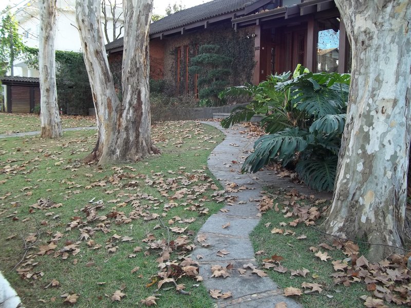 Em Alphaville, Casa Residencial 3,  um jardim no paraíso Alameda Cananéia Santana de Parnaíba - 