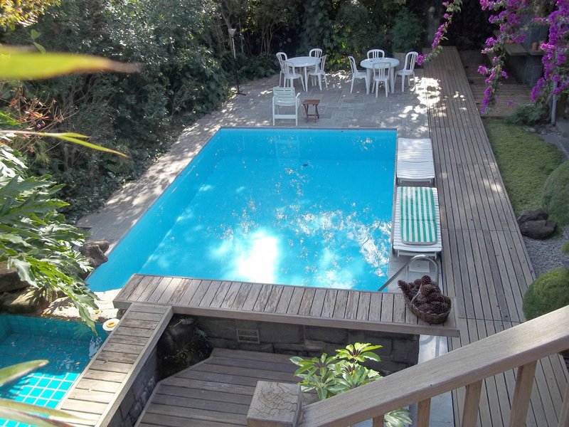 Em Alphaville, Casa Residencial 3,  um jardim no paraíso Alameda Cananéia Santana de Parnaíba - 