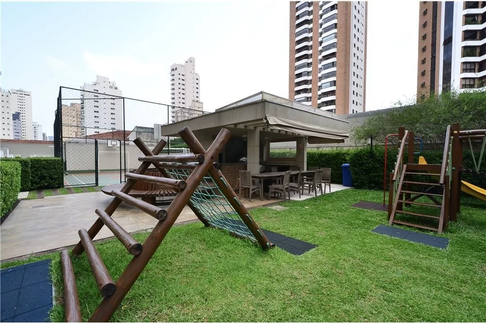 Apartamento na Chácara Santo Antônio de 143m² Rua Alexandre Dumas São Paulo - 