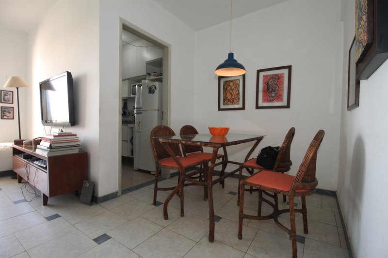 Apartamento à venda com 60m², 2 quartos e 1 vaga Rua Vergueiro São Paulo - 