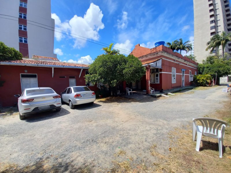 Área à venda com dois salões no imóvel, com 1.008m² por R$ 5.000.000,00 Rua das Pernambucanas Recife - 