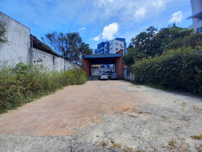 Área à venda com dois salões no imóvel, com 1.008m² por R$ 5.000.000,00 Rua das Pernambucanas Recife - 