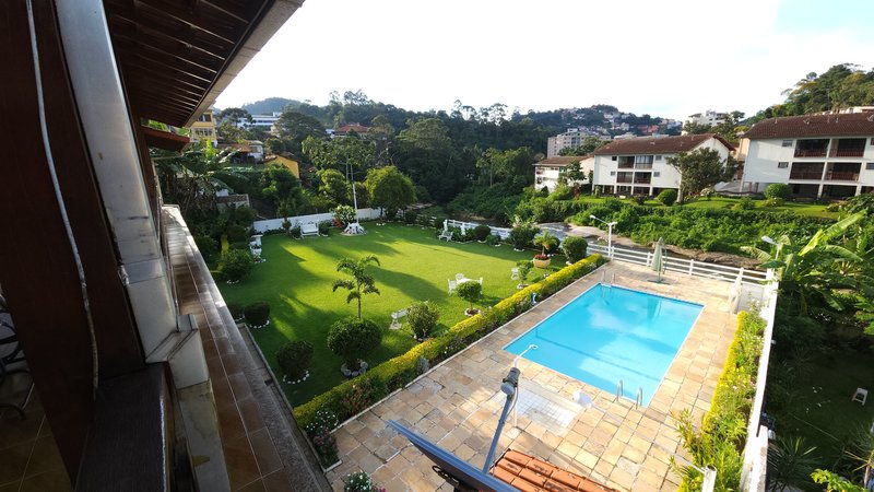 Casa com 5 quartos, 1.600 m² de terreno no Alto em Teresópolis  Teresópolis - 