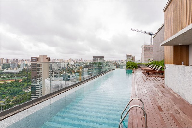 Apartamento Garden com 1 dormitório 69m² dos Arapanés São Paulo - 